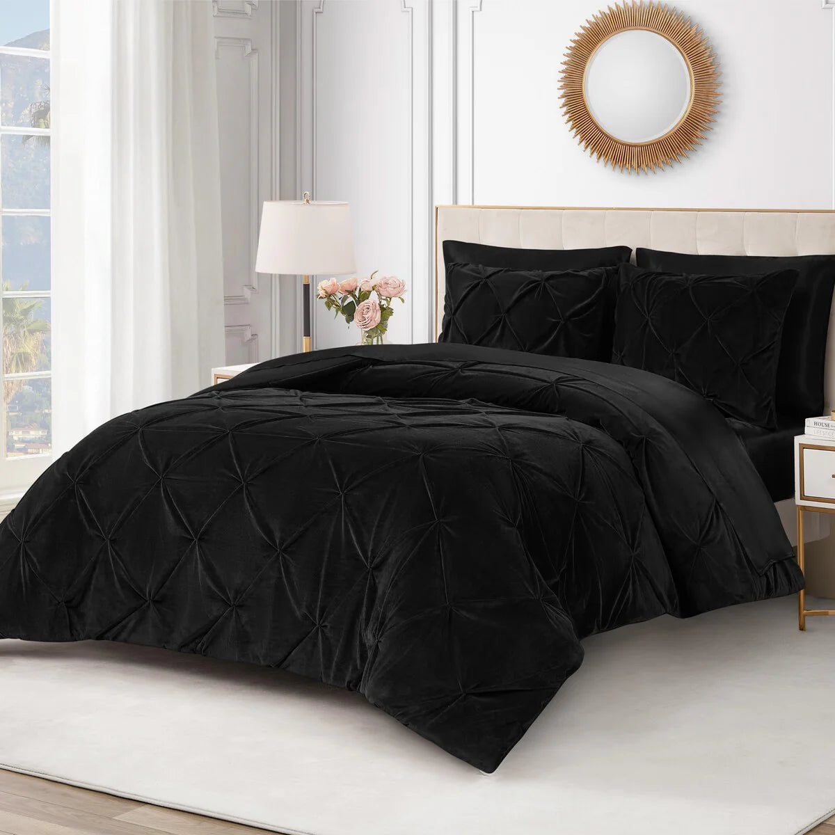 Juicy Couture Kiss Pleat Plush Comforter Sets