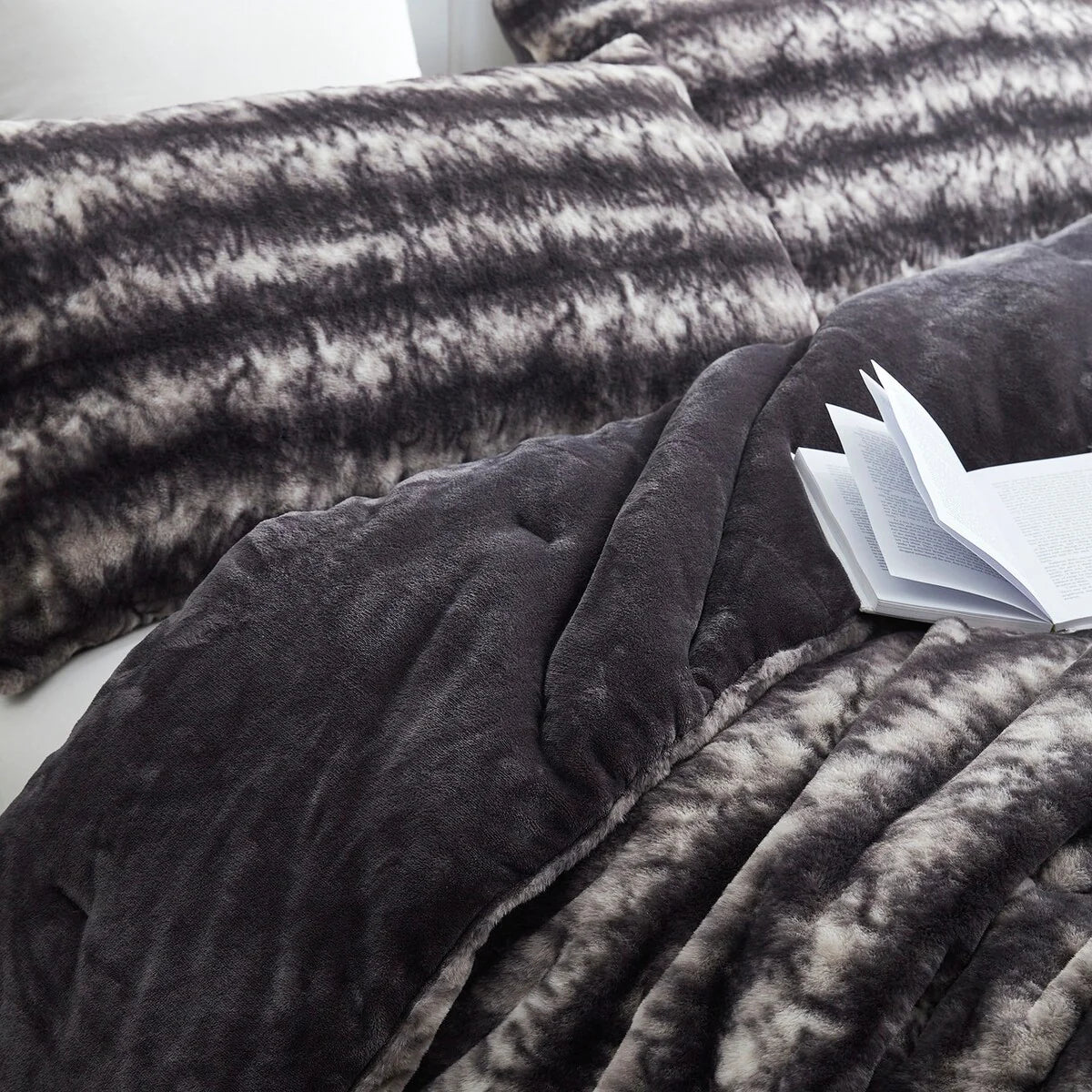 Coastal Storm - Coma Inducer? Oversized Comforter Set - Earthtones