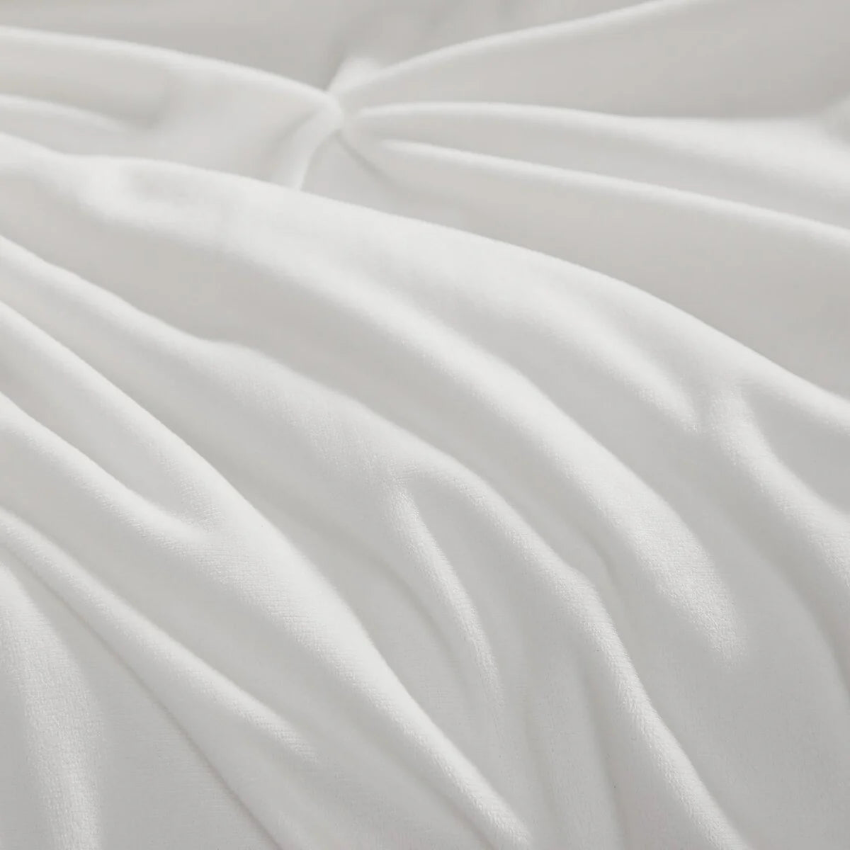 Juicy Couture Kiss Pleat Plush Comforter Sets