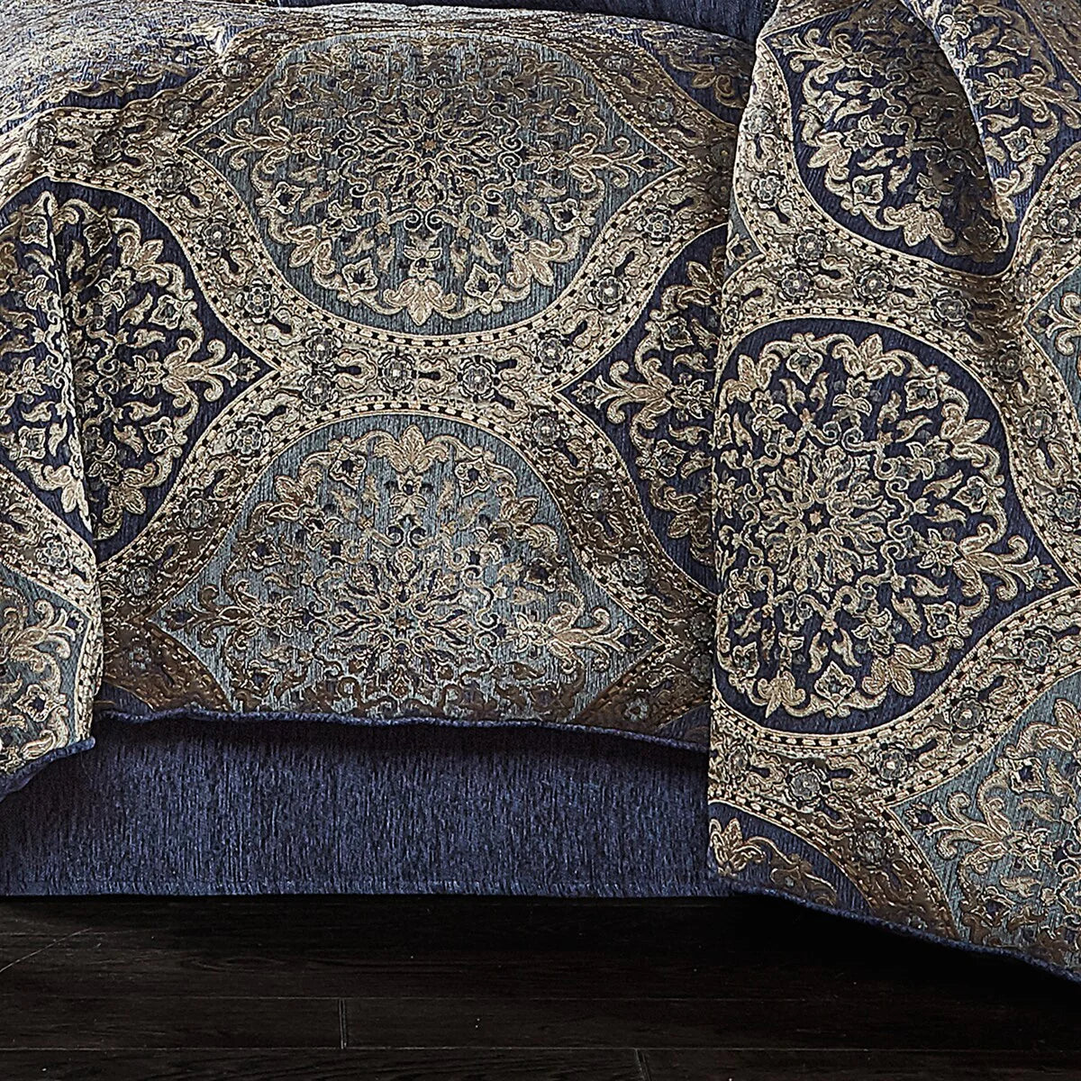 J. Queen New York Botticelli California Comforter Set