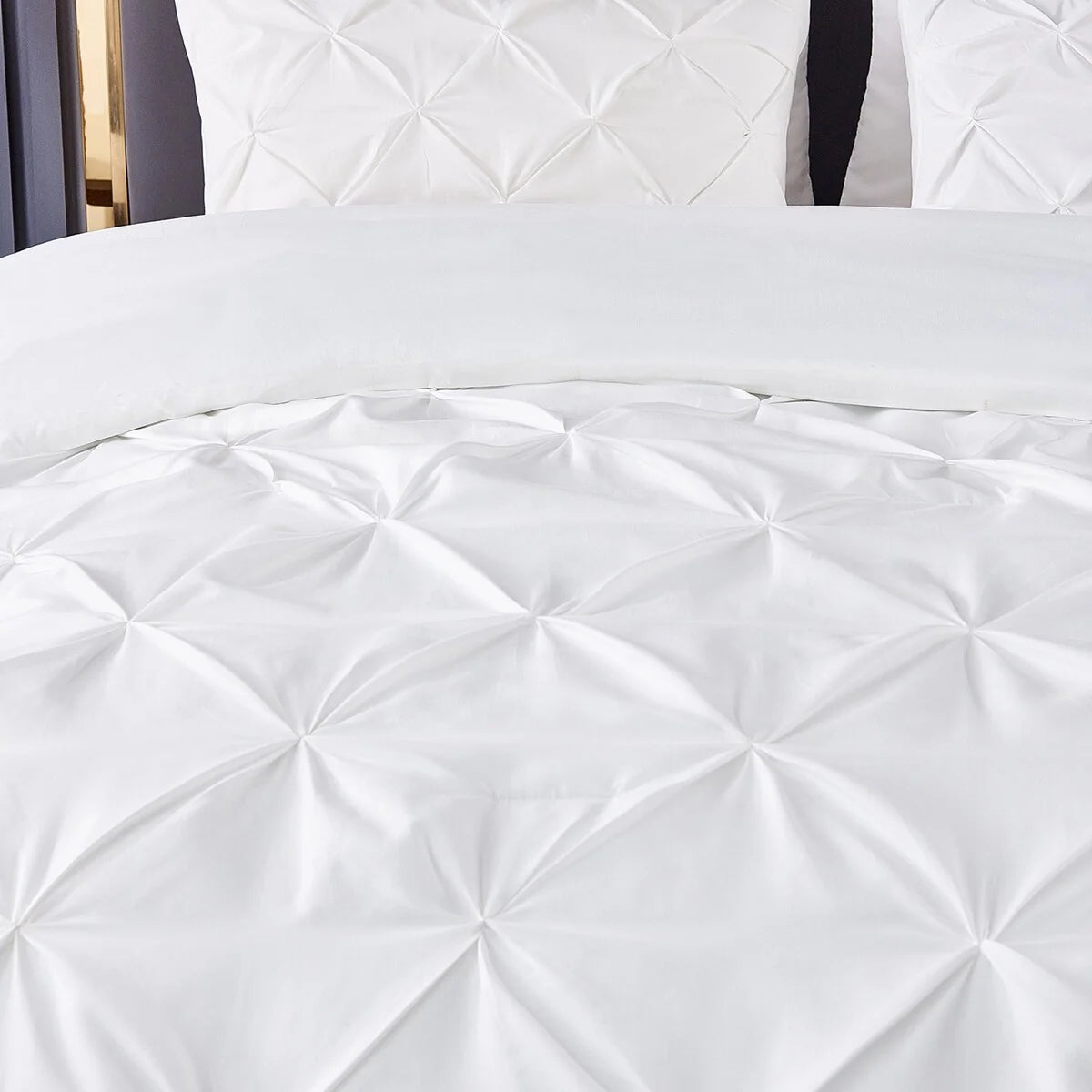 8 Pieces Pintuck Comforter Set