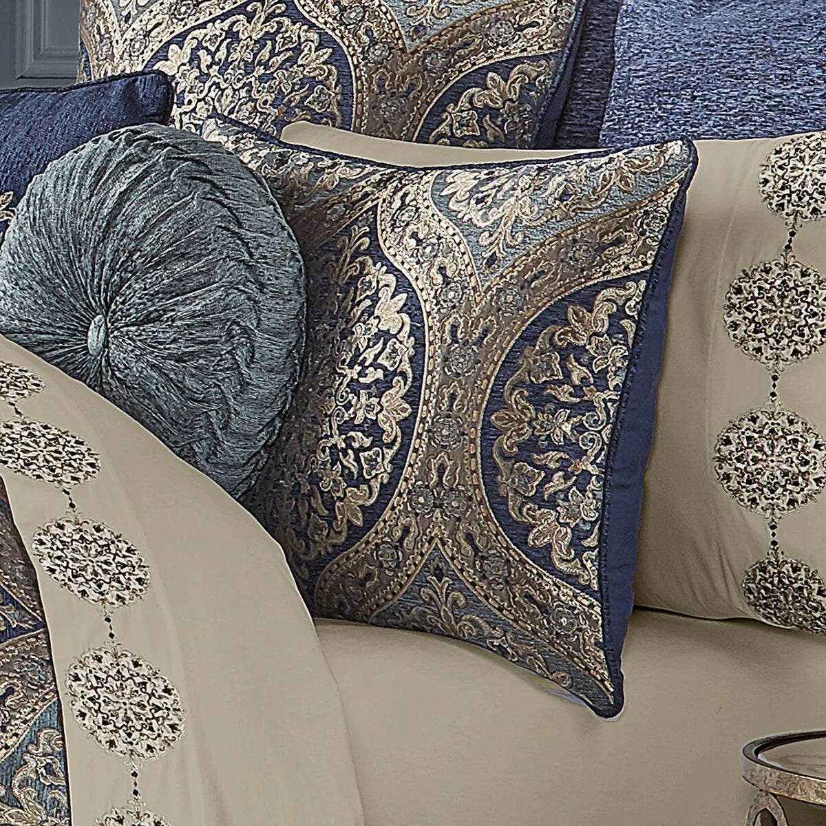 J. Queen New York Botticelli California Comforter Set