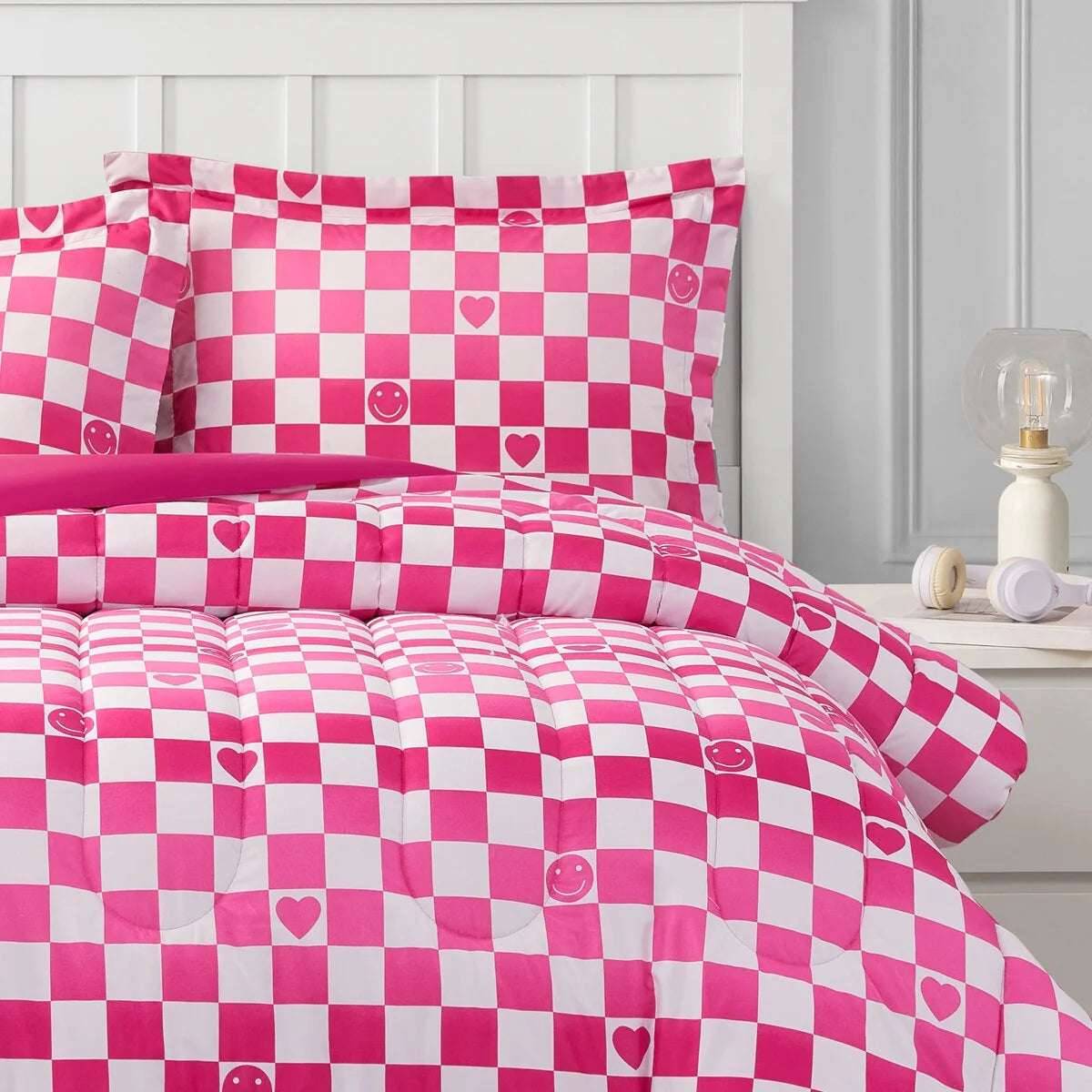 ALEX + BELLA Checkerboard Hearts Hot Pink Ultra Soft Microfiber Comforter Set