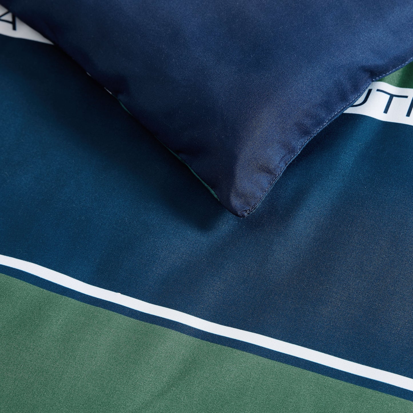 Nautica Bellecastle Reversible Navy Comforter Set