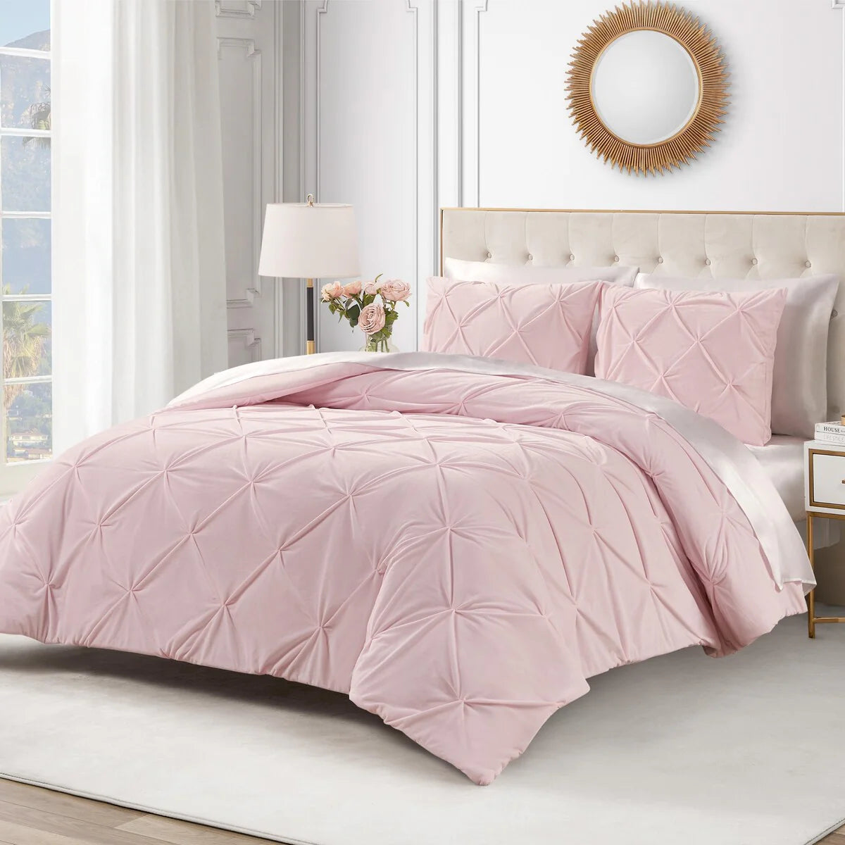 Juicy Couture Kiss Pleat Plush Comforter Sets