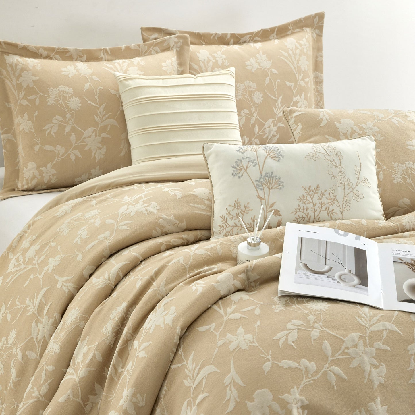 Nanshing Keoni 7 Piece Floral Comforter Set