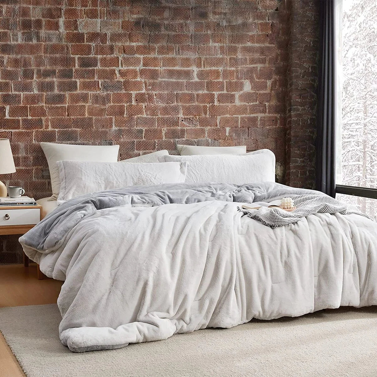 Frozen Chunky Bunny - Coma Inducer? Oversized Comforter Set - Frosted Black