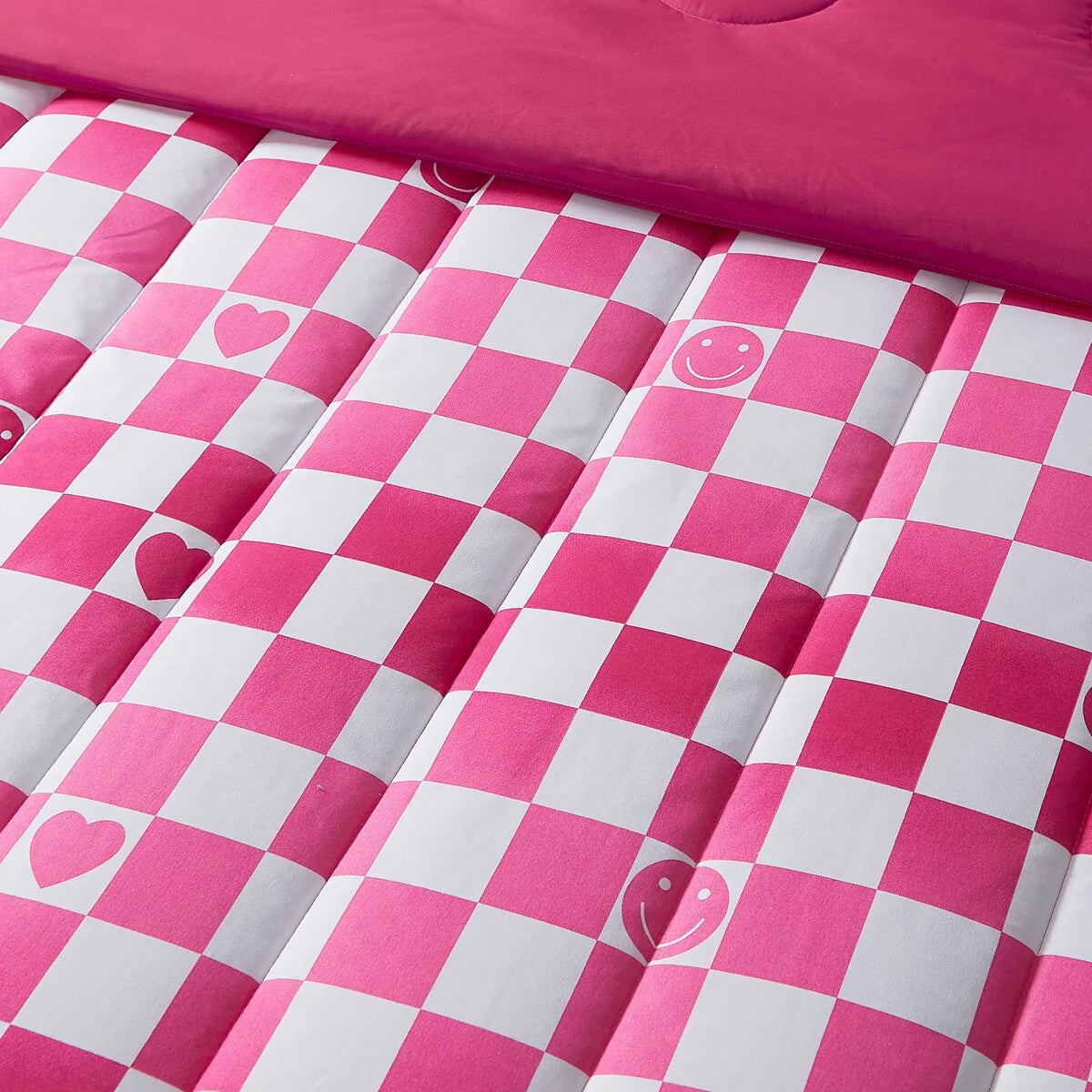 ALEX + BELLA Checkerboard Hearts Hot Pink Ultra Soft Microfiber Comforter Set