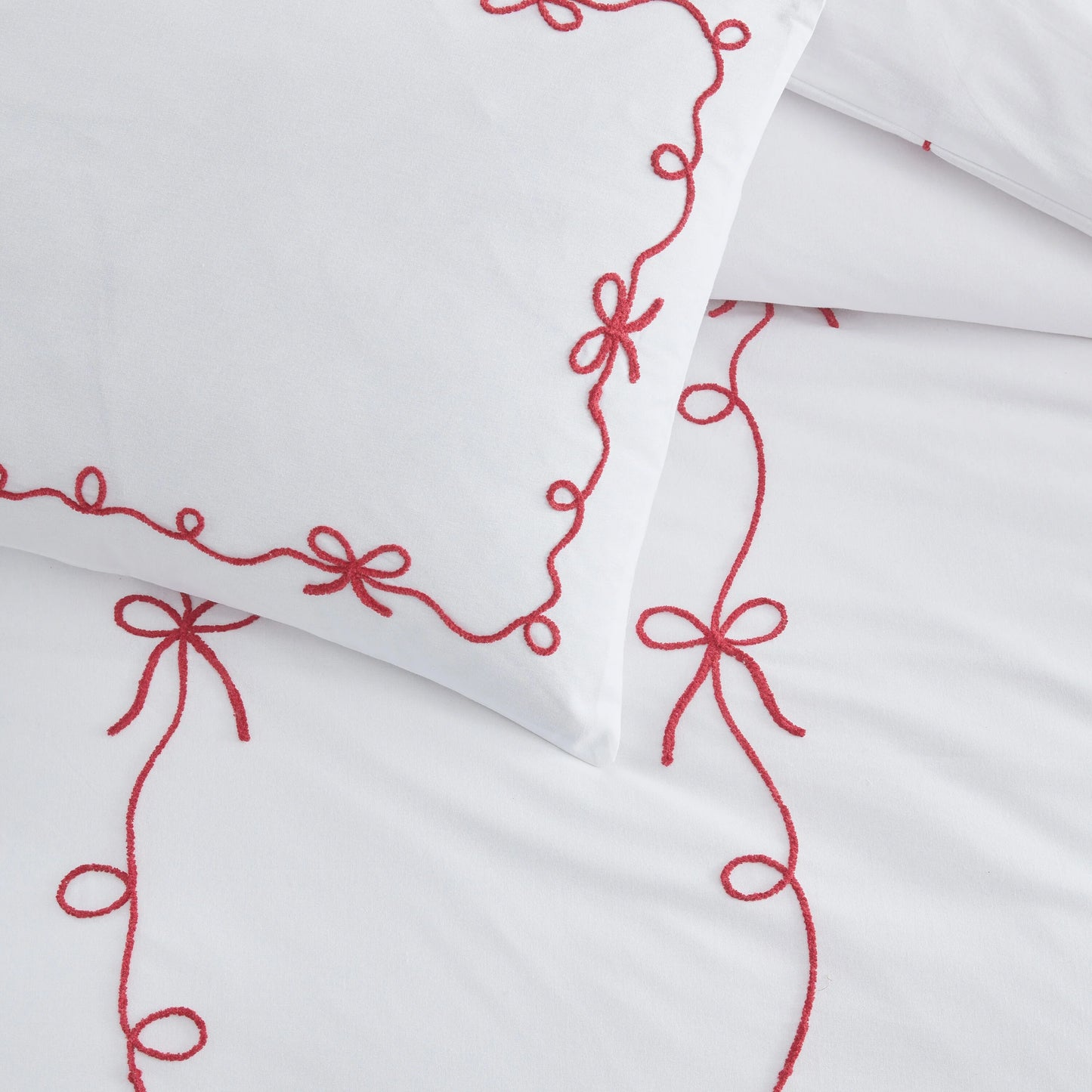 Peri Home Sasha Bows Comforter Set