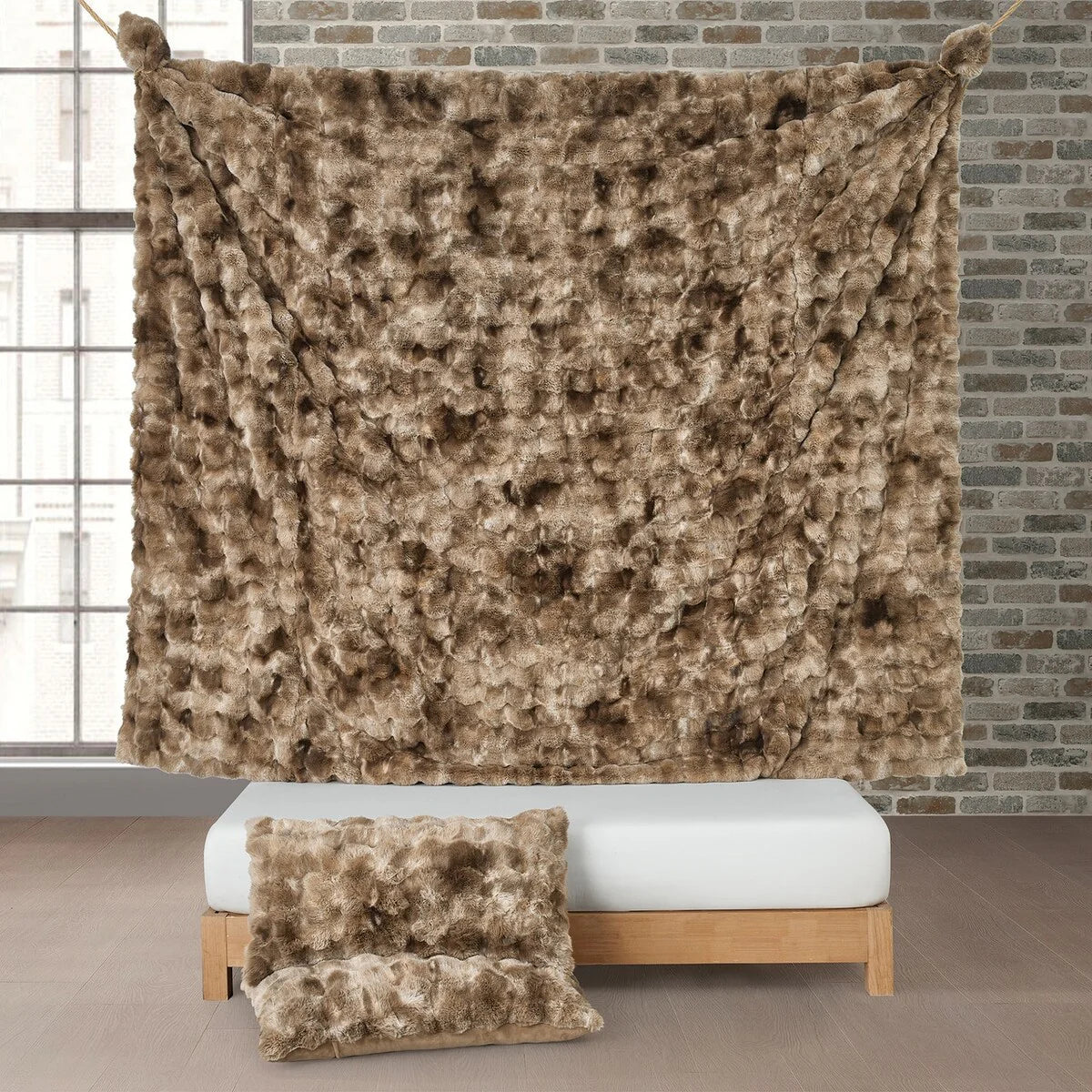 Beary Soft - Coma Inducer? Oversized Comforter Set - Kodiak Brown