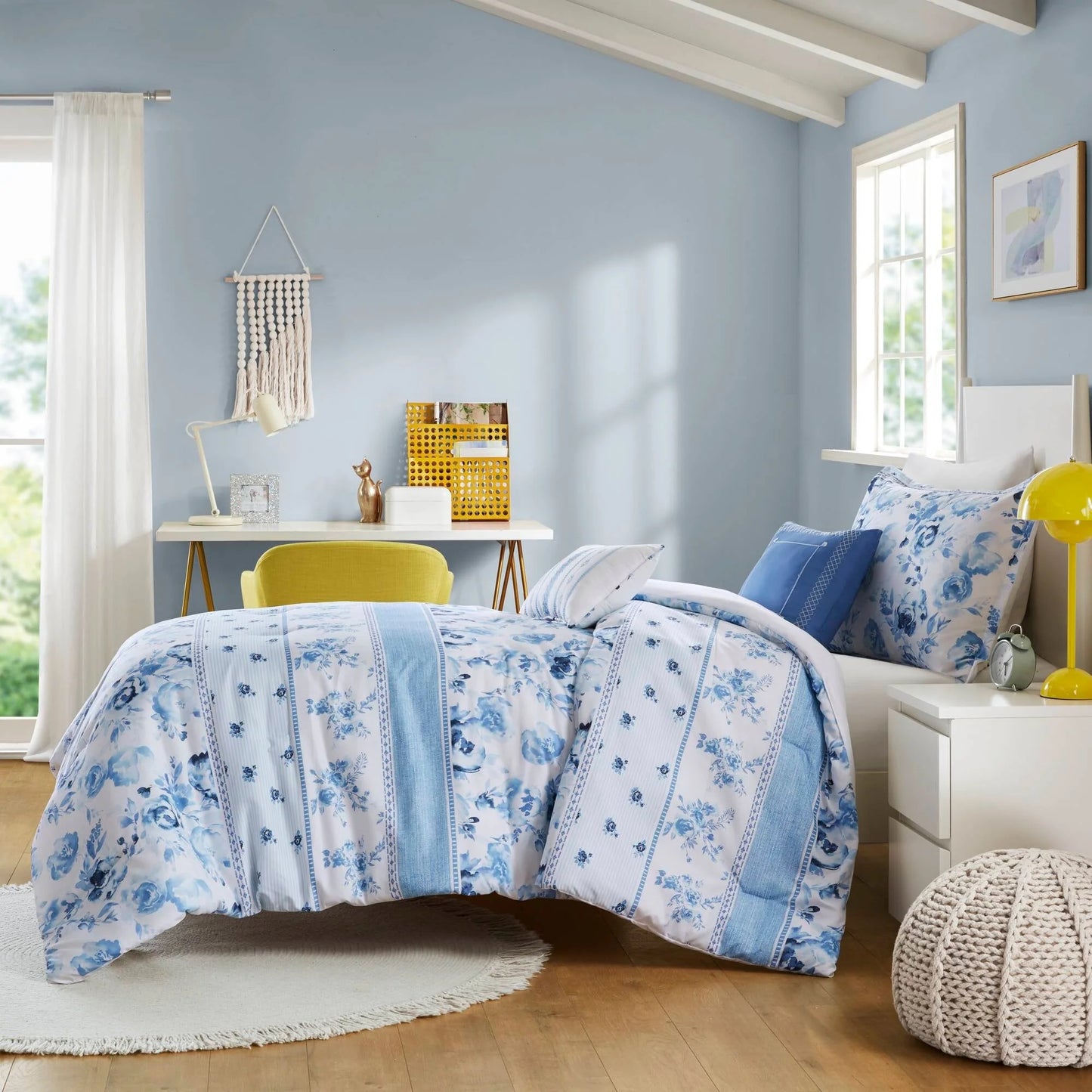 Intelligent Design Kaia Floral Striped Comforter Set