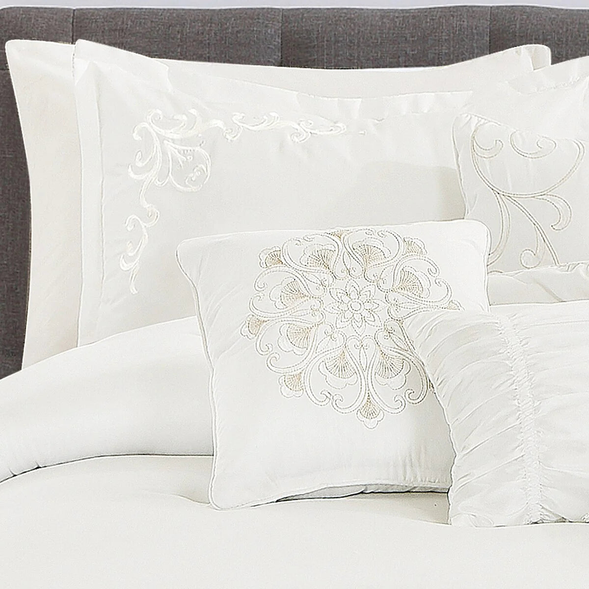 Givon Luxury 7 Piece Comforter Set