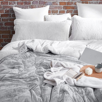 Frozen Chunky Bunny - Coma Inducer? Oversized Comforter Set - Frosted Black