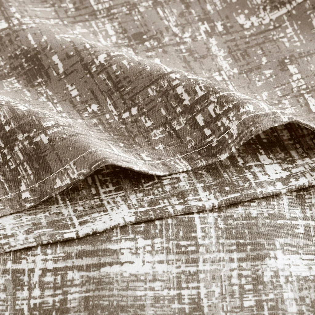 Chelsea Square Maca Modern Reversible Comforter Set