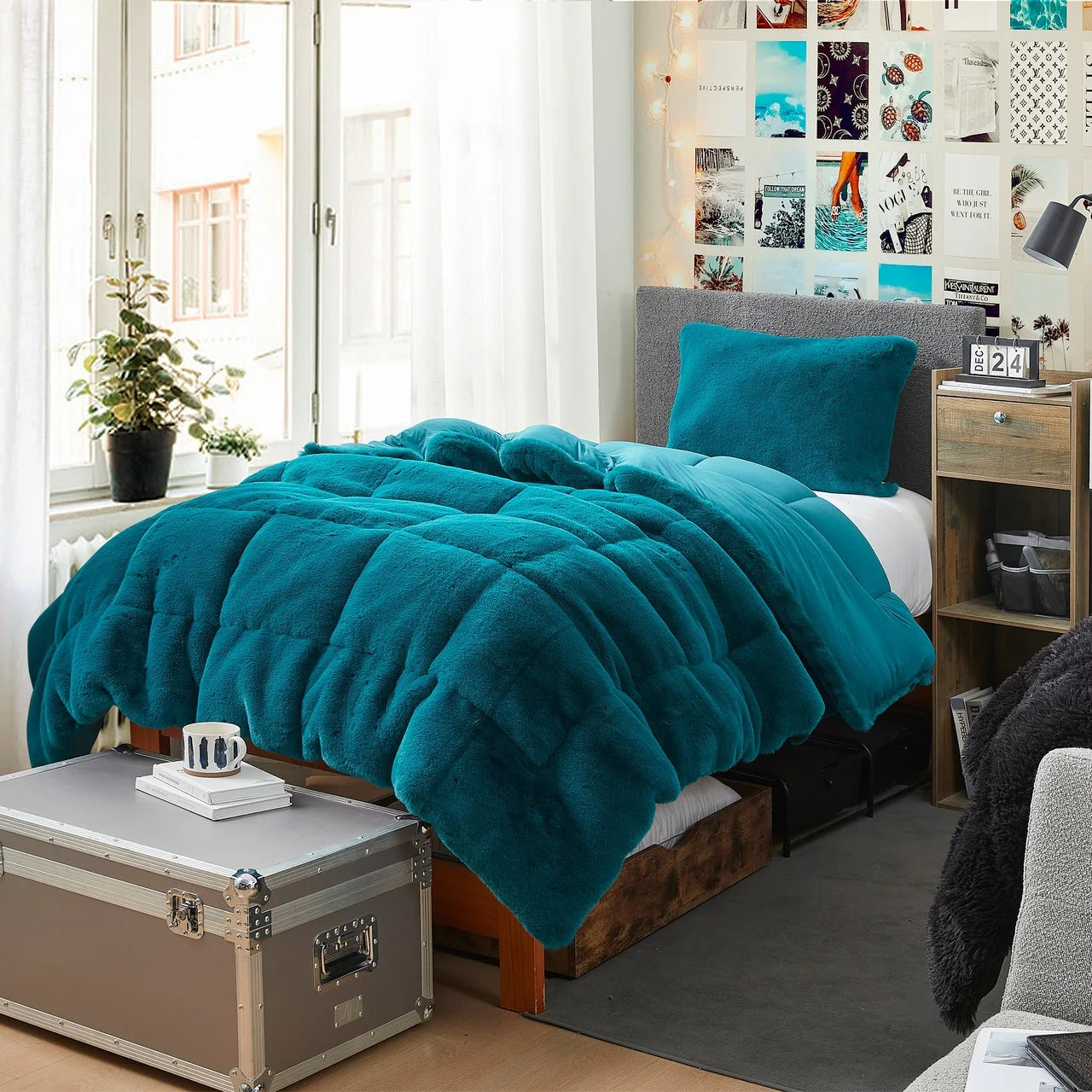 Chunky Bunny Yoga - Coma Inducer? Oversized Comforter - Real Teal