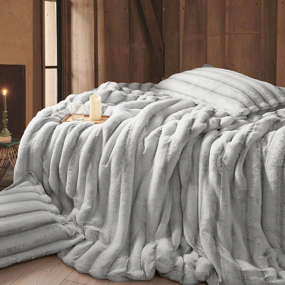 Jelly Rolls Chunky Bunny - Coma Inducer? Oversized Comforter Set - Snowy Black