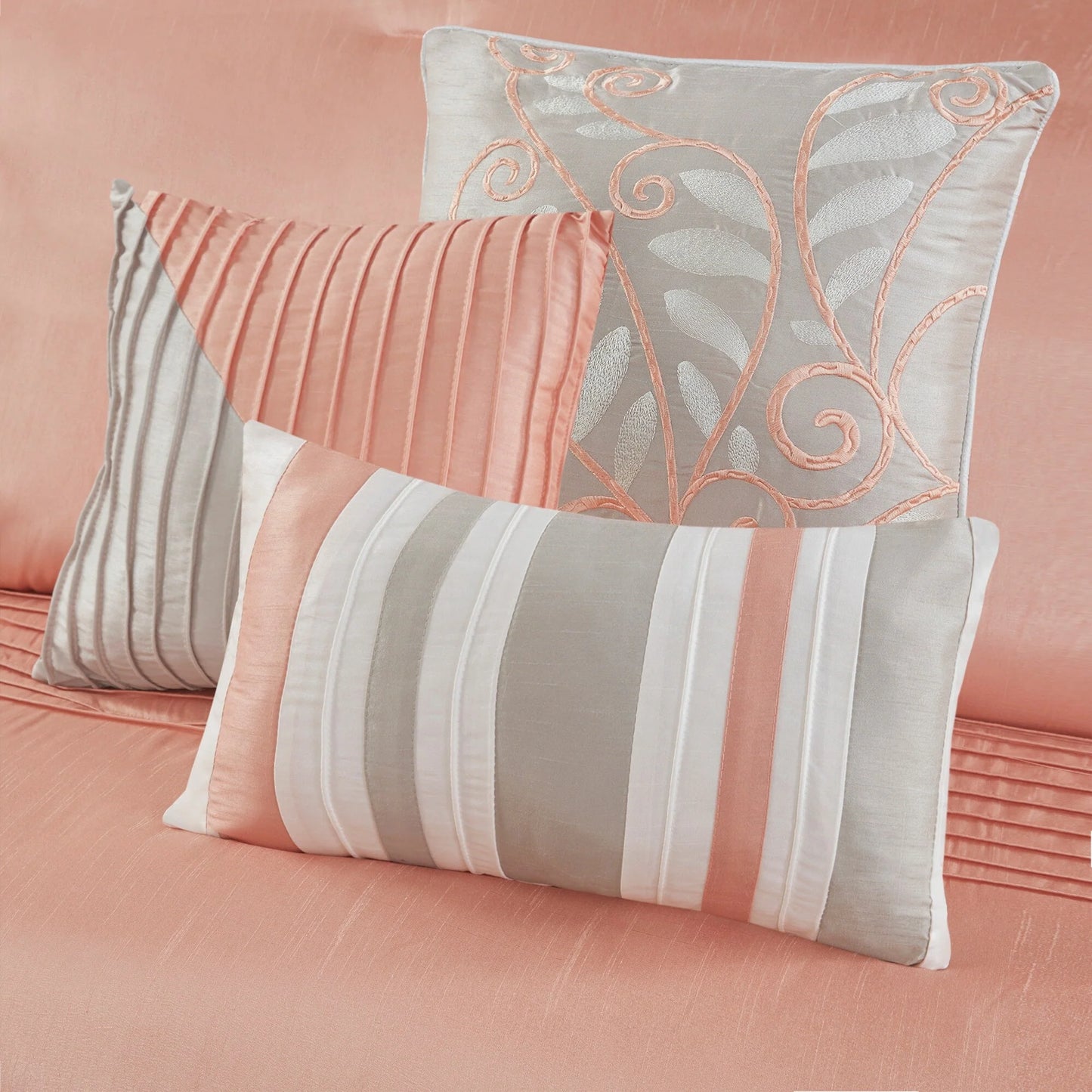 Madison Park Olympia 7-piece Coral Comforter Set