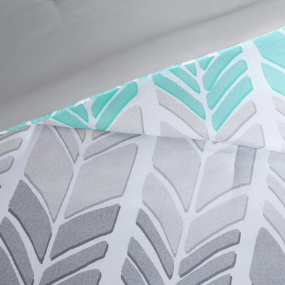 Kennedy Aqua/ Grey Comforter Set by Intelligent Design