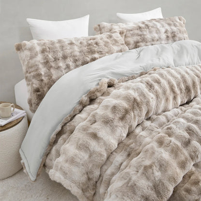 Redhaired Husky - Coma Inducer? Oversized Comforter Set