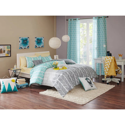Kennedy Aqua/ Grey Comforter Set by Intelligent Design
