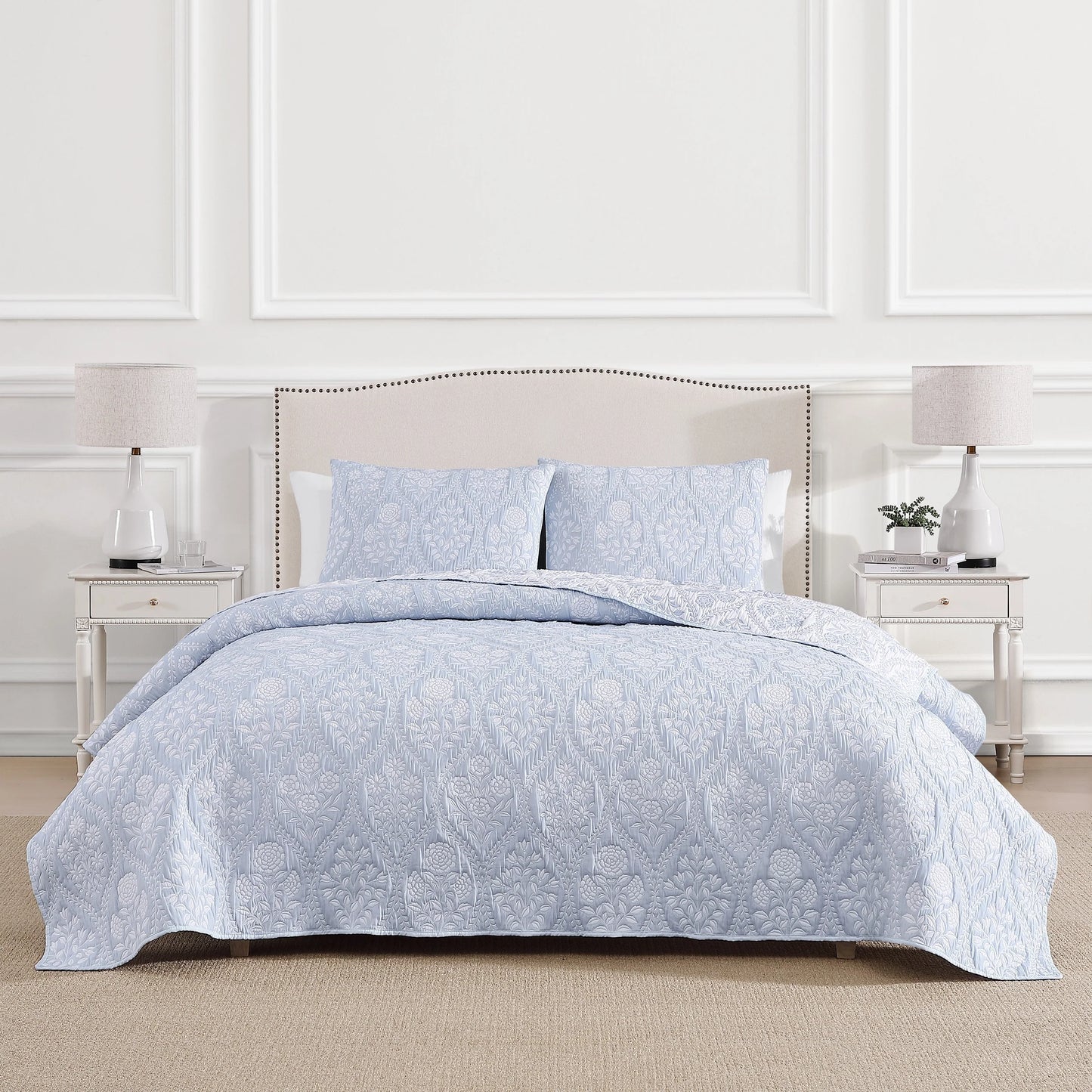 Laurel Cornflower Blue All-Season Soft Woven Matelasse Jacquard Reversible Cotton Blend Quilt Set