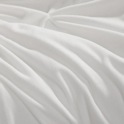 Juicy Couture Kiss Pleat Plush Comforter Sets