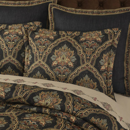 Michalina Comforter Set