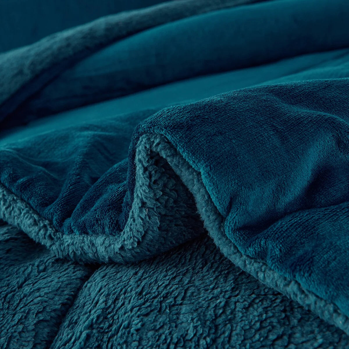 Fleece/ Sherpa Down Alternative 3-piece Comforter Set