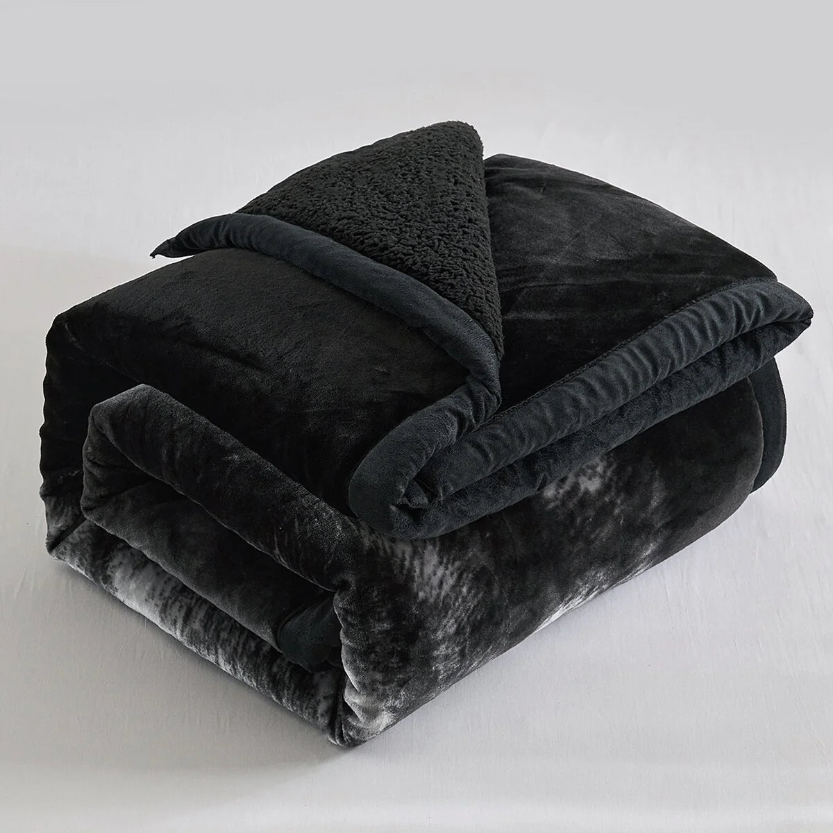 Ultra Plush Printed 3-piece Sherpa Borrego Comforter Set