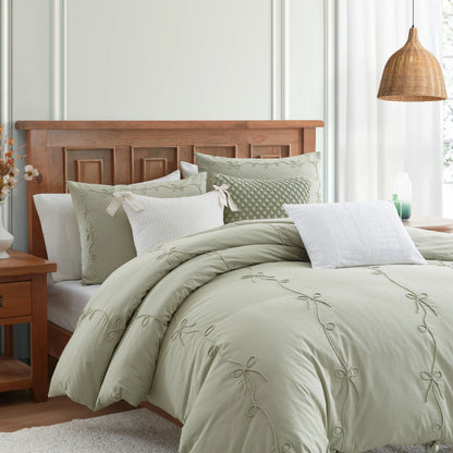 Peri Home Sasha Bows Comforter Set