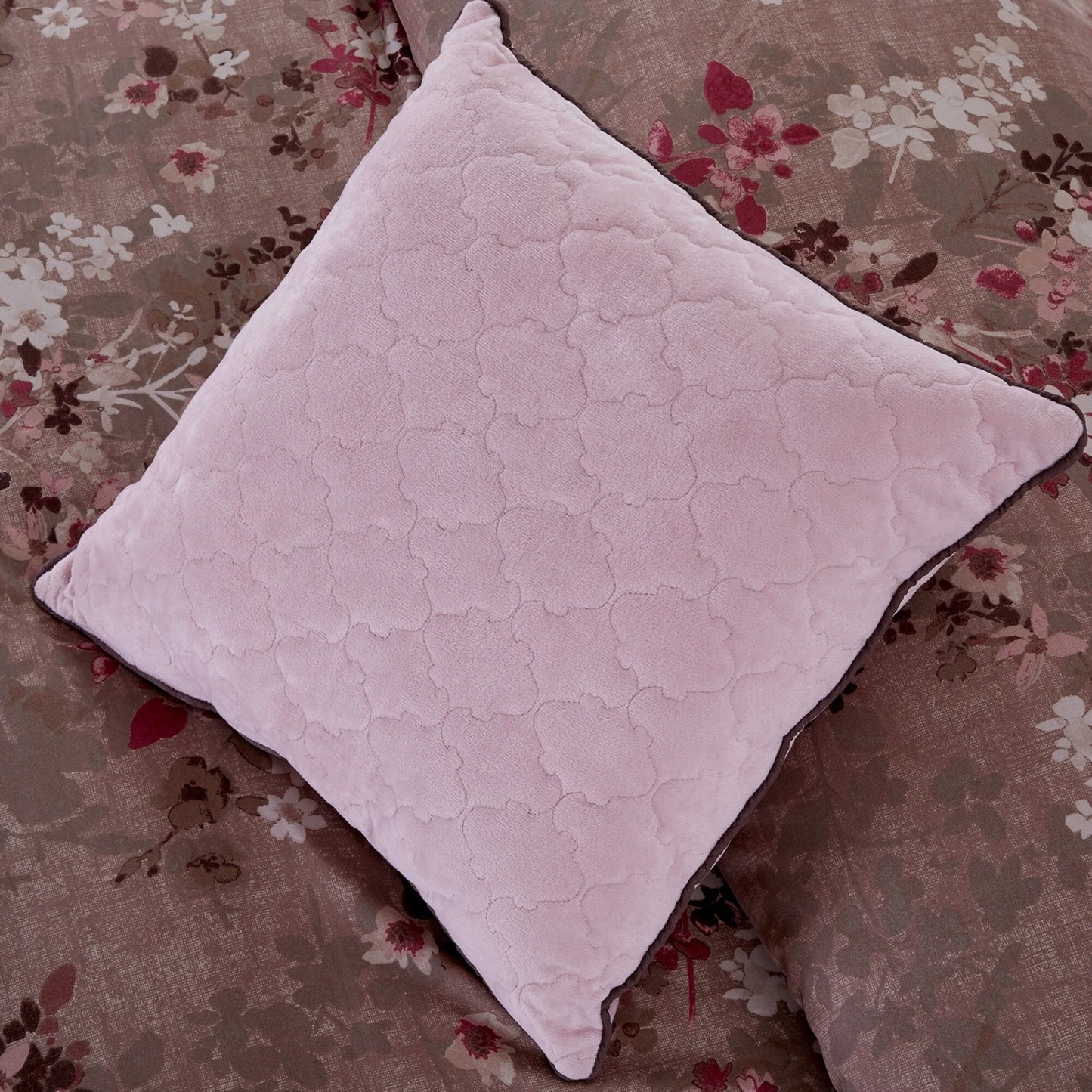 Modern Threads Chloe 10-Piece Comforter and Coverlet Set