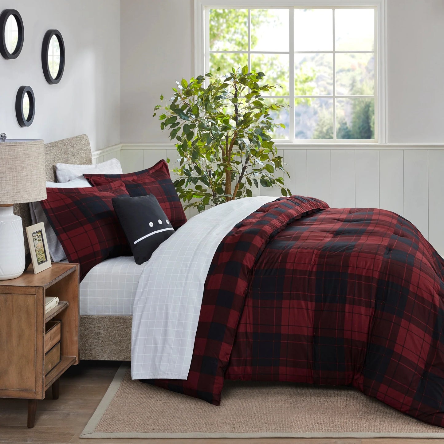 Madison Park Essentials Colebrook Reversible Comforter Set with Bed Sheets