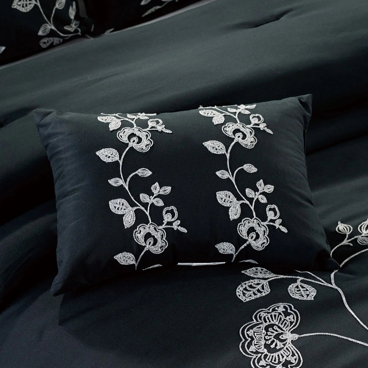 Behrouz Luxury 7 Piece Comforter