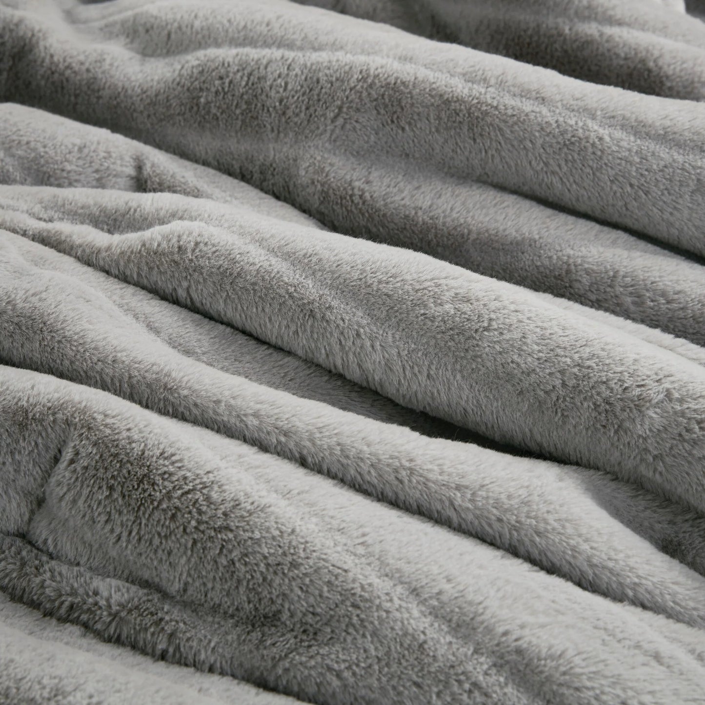 Madison Park Eve Faux Fur Comforter Set