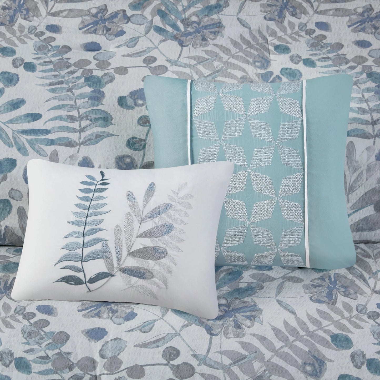 Madison Park Kairi 5 Piece Botanical Floral Seersucker Comforter Set