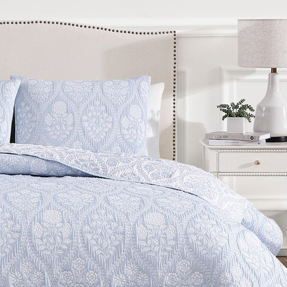 Laurel Cornflower Blue All-Season Soft Woven Matelasse Jacquard Reversible Cotton Blend Quilt Set