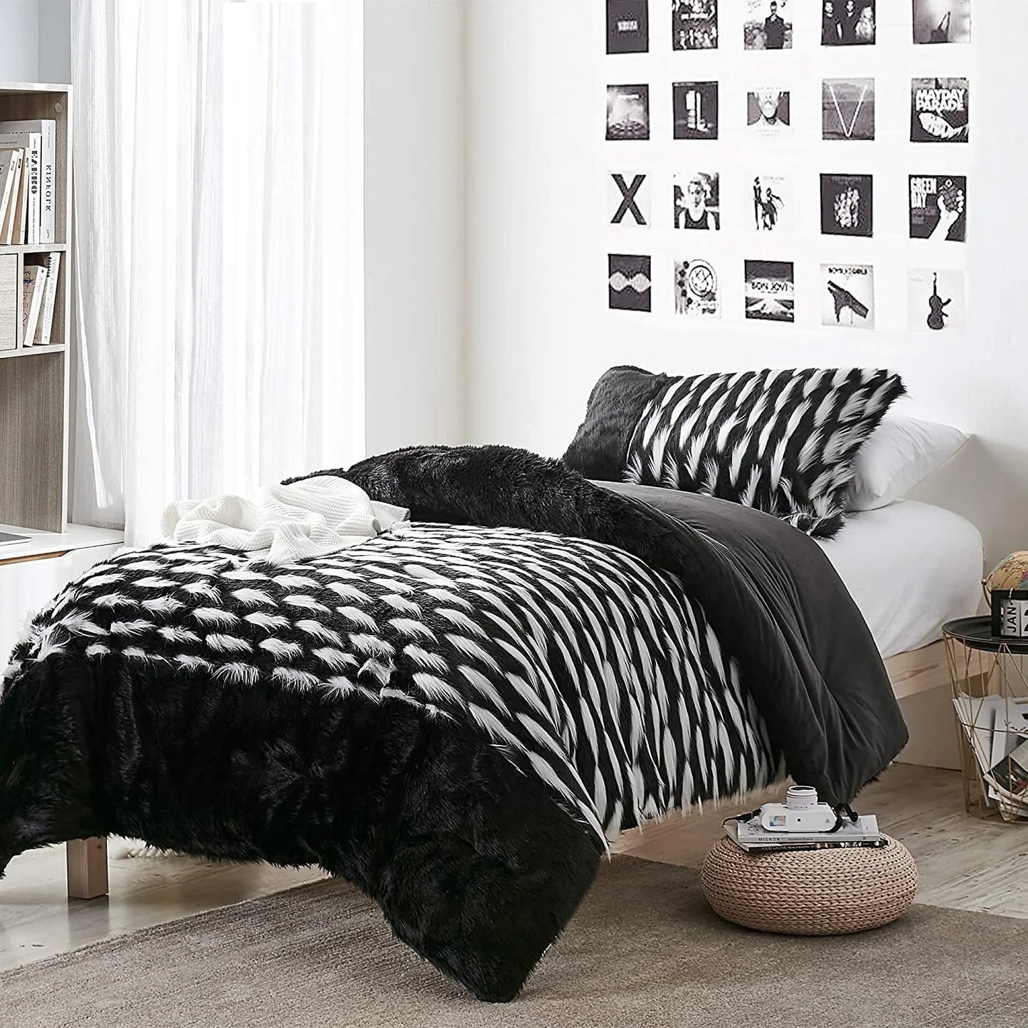 Tiger Lion - Coma Inducer? Oversized Comforter Set - Zebra Black