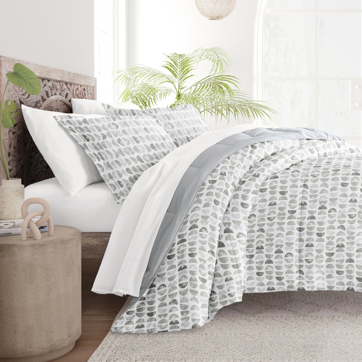 Becky Cameron Premium Moonlight Stars Reversible Comforter Set