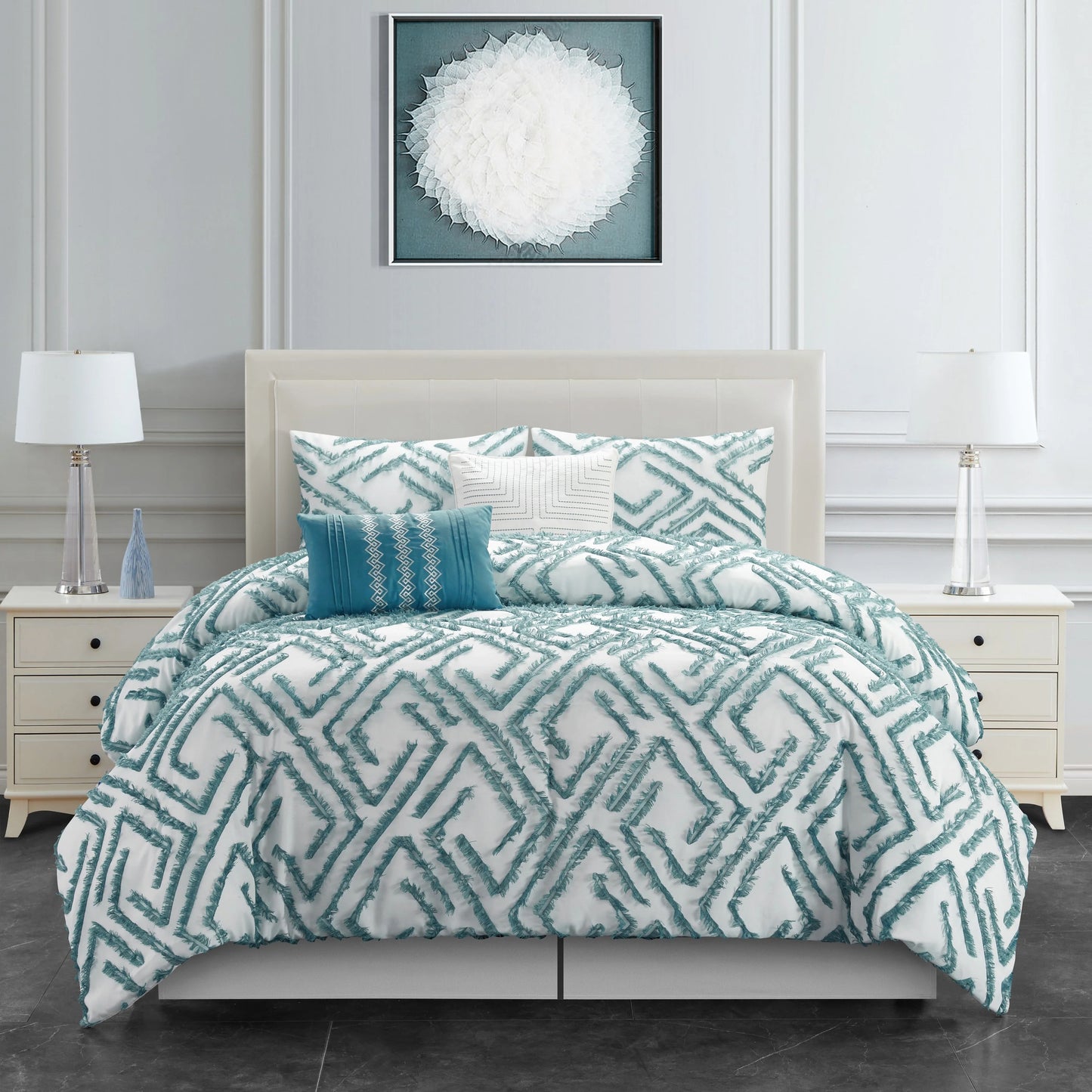 Nanshing Dessa 5-Piece Diamond Embroidery Comforter Set