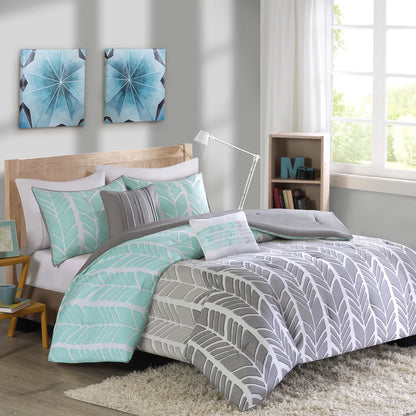 Kennedy Aqua/ Grey Comforter Set by Intelligent Design