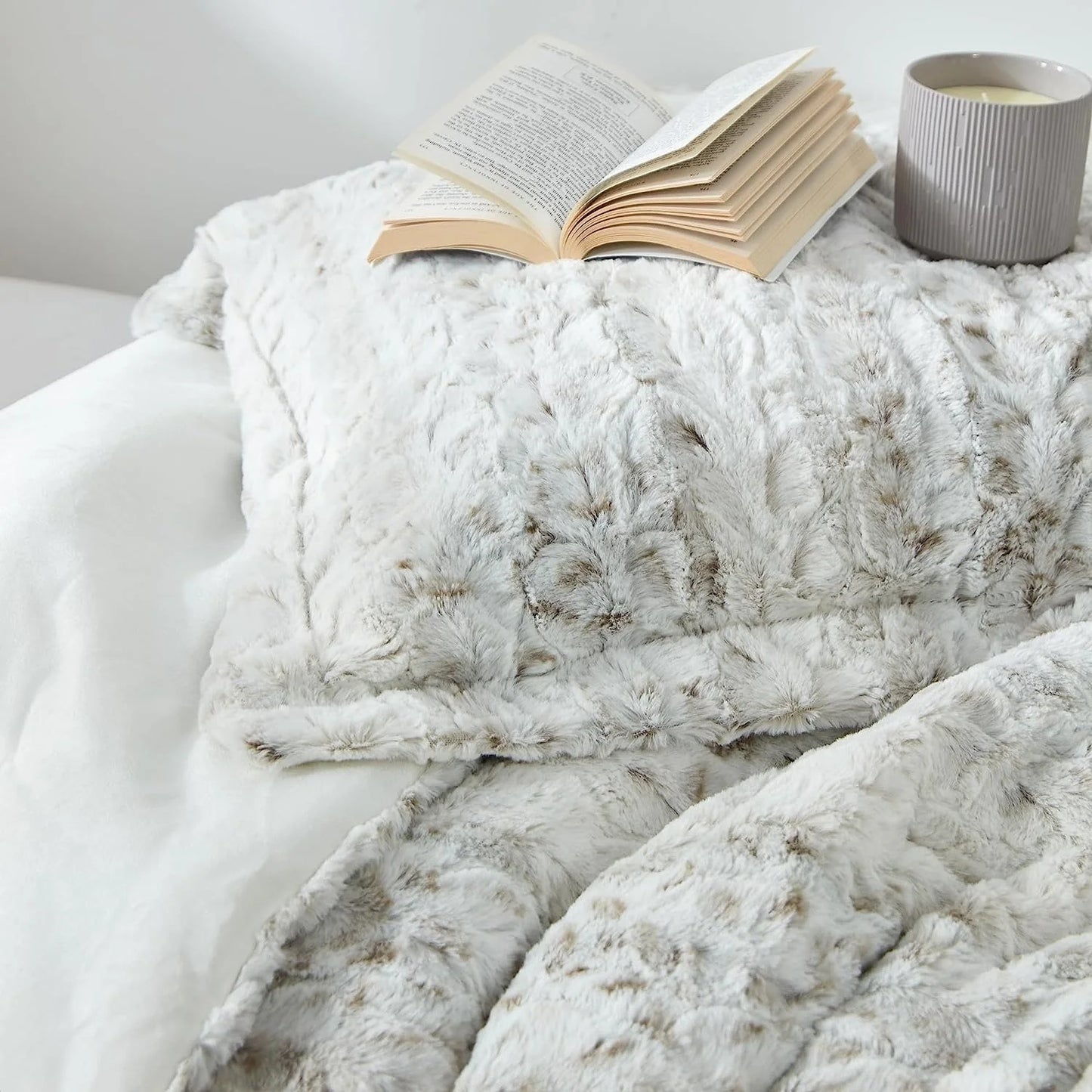 Snow Leopard - Coma Inducer? Oversized Comforter Set