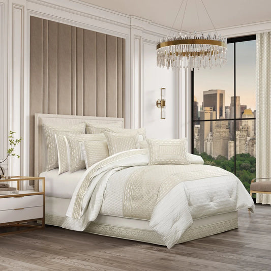 J. Queen New York Metropolitan Comforter Set