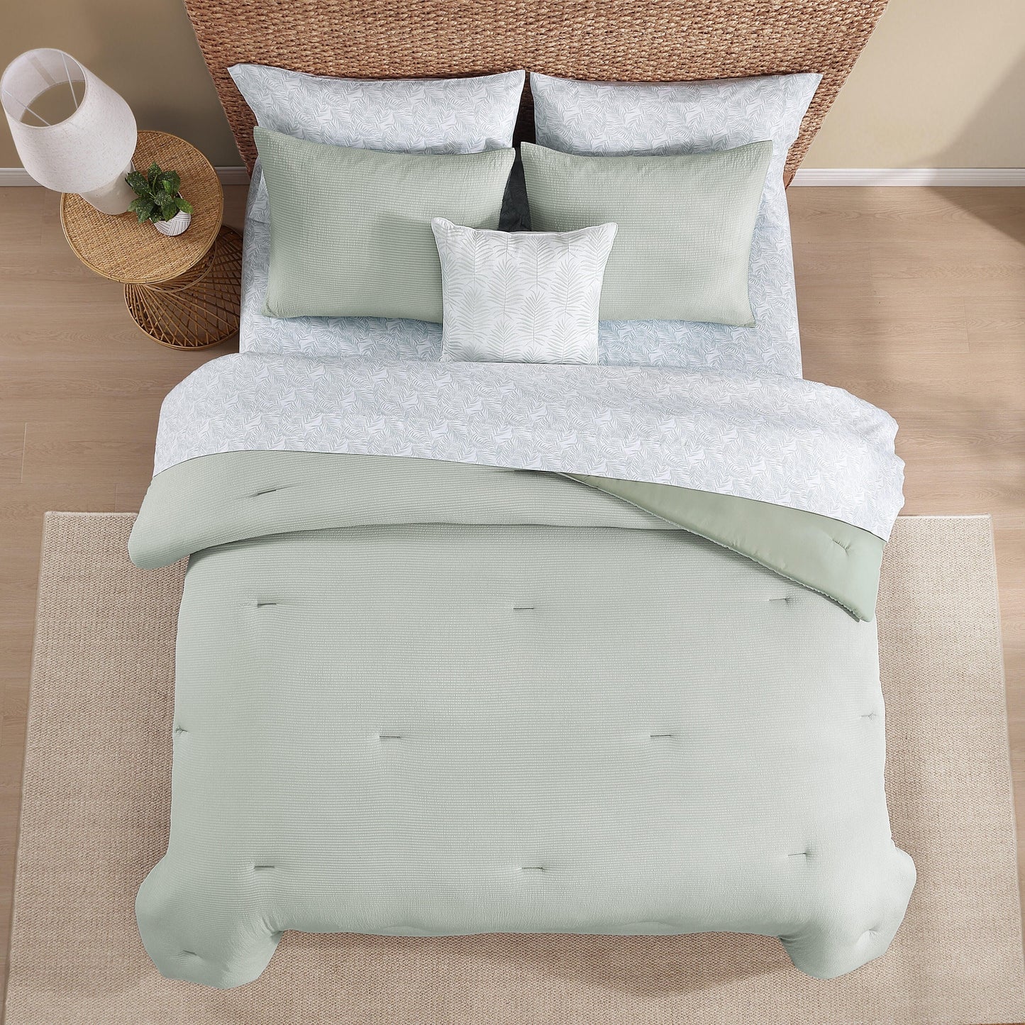 Tommy Bahama Seersucker Solid Reversible 8 Piece Comforter Bonus Set