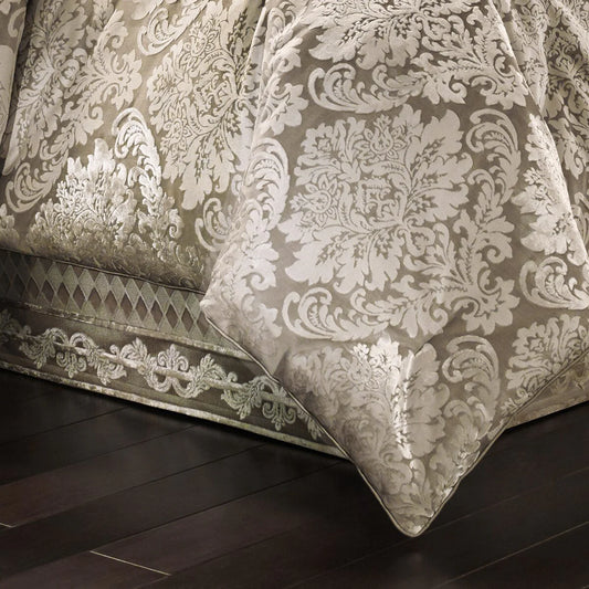 J. Queen New York Bel Air Sand Comforter Set
