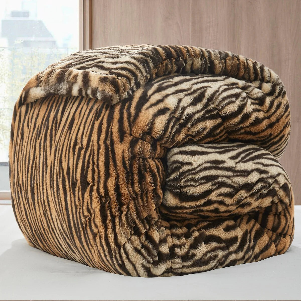 There's a Bengal in My Bed - Coma Inducer? Oversized Comforter Set - Black and Orange Stripes