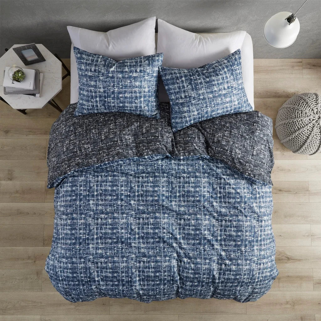 Chelsea Square Maca Modern Reversible Comforter Set
