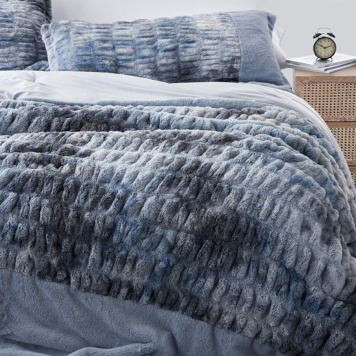 Badland Wolf - Coma Inducer? Oversized Comforter Set