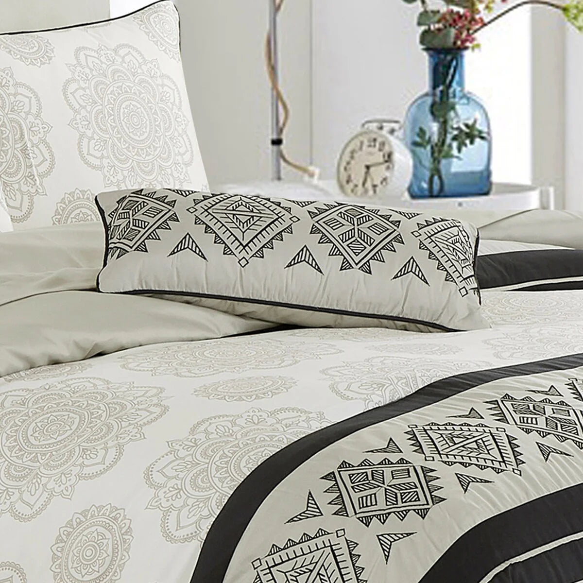 Aziza Luxury 9 Piece complete bed in bag set