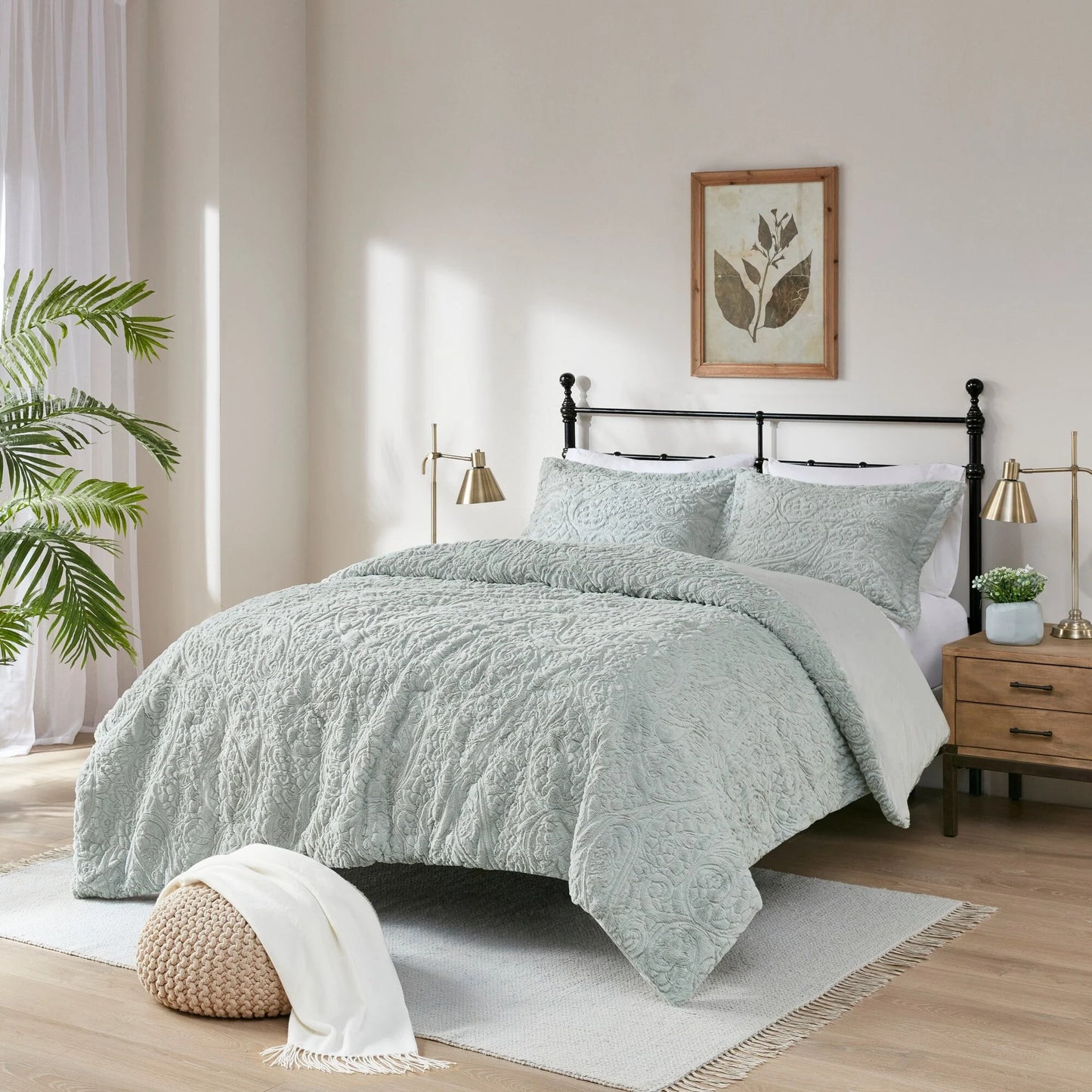Madison Park Albany Grey Ultra Plush Comforter Set