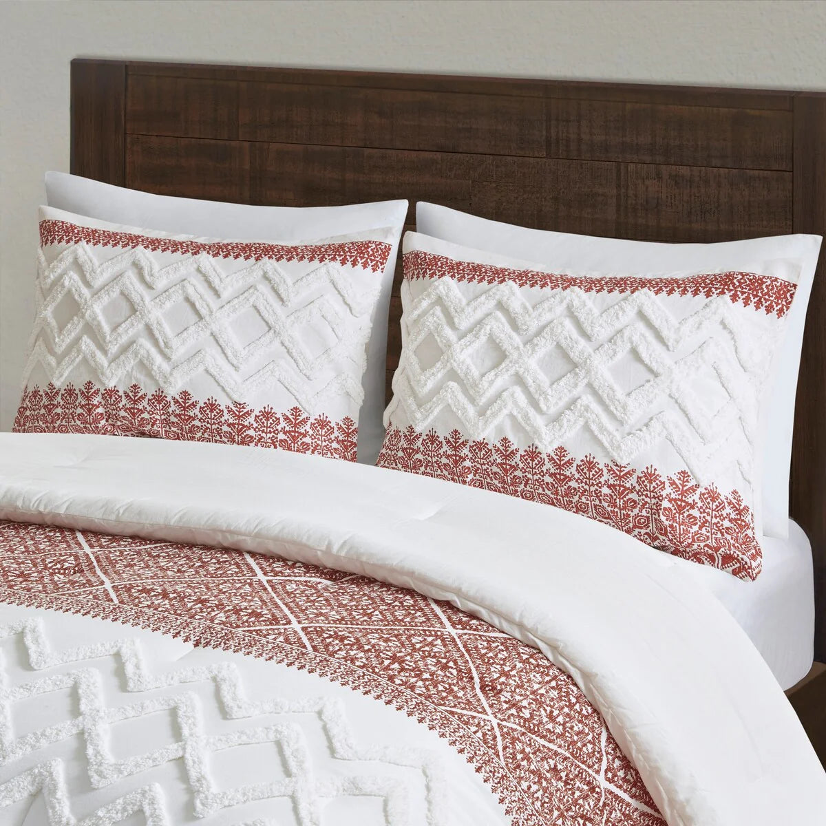 INK+IVY Mila Auburn 3 Piece Cotton Comforter Set with Chenille Tufting